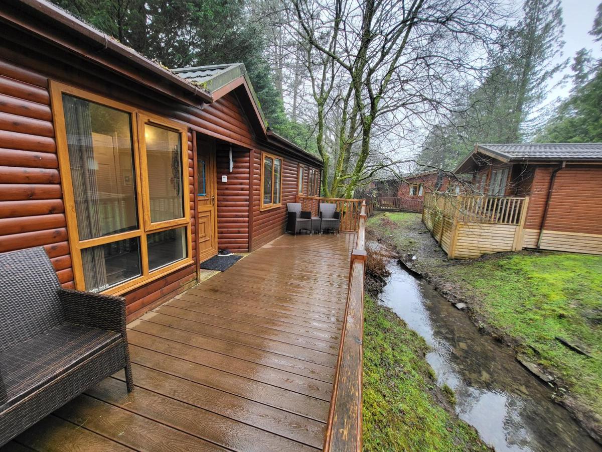 Cheerful 3 Bedroom Lodge At White Cross Bay Windermere Eksteriør bilde
