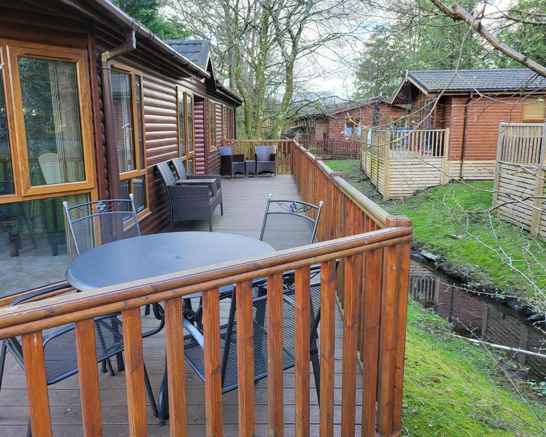 Cheerful 3 Bedroom Lodge At White Cross Bay Windermere Eksteriør bilde